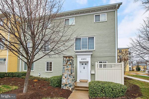 4143 FOUR MILE RUN DR #C, Arlington, VA 22204