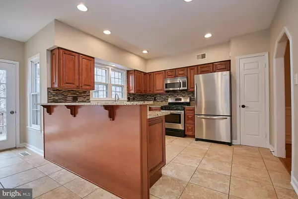 Alexandria, VA 22315,5930 WESCOTT HILLS WAY