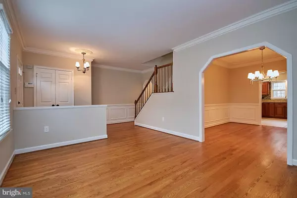 Alexandria, VA 22315,5930 WESCOTT HILLS WAY