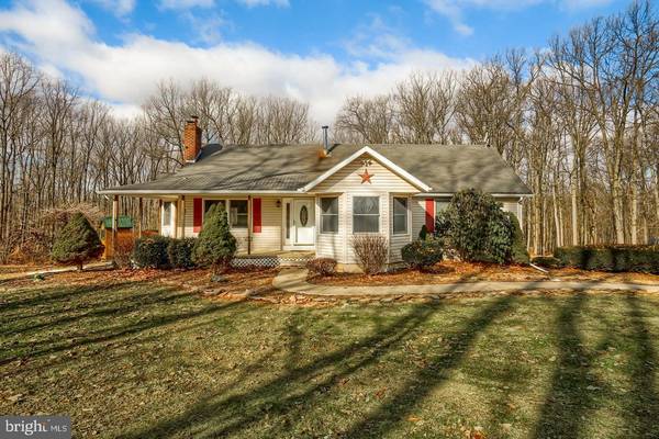 14114 STONY RUN LN, Stewartstown, PA 17363