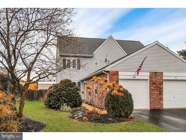 208 ADAMS DR, Womelsdorf, PA 19567