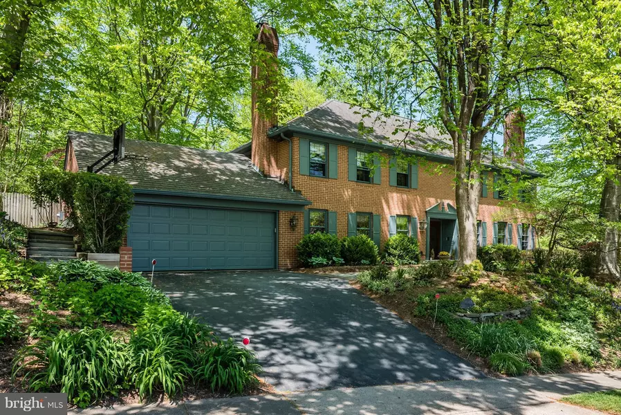 4087 RIDGEVIEW CIR, Mclean, VA 22101