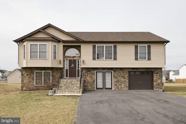 35 BISHOP AVE, Inwood, WV 25428