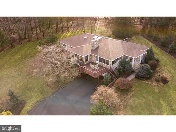 4824 SKYTOP DR, Emmaus, PA 18049