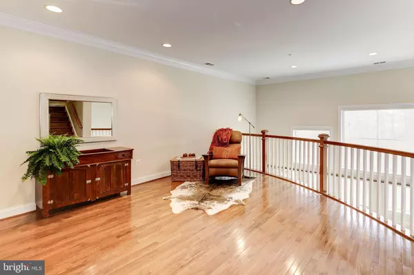 Reston, VA 20191,2026 BEACON HEIGHTS DR