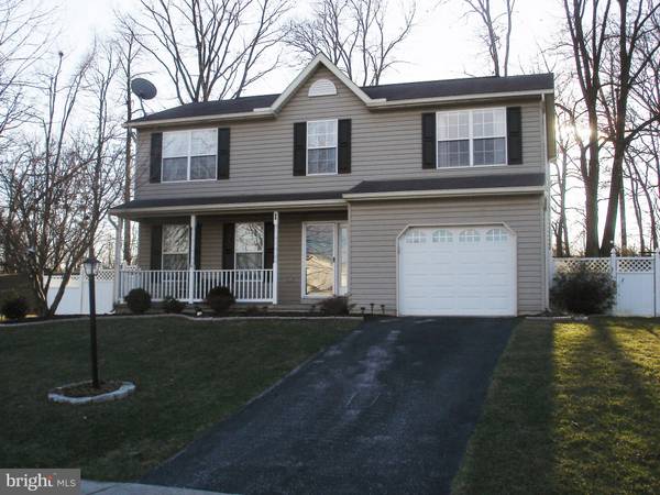 88 S KENNARD DALE AVE, Stewartstown, PA 17363