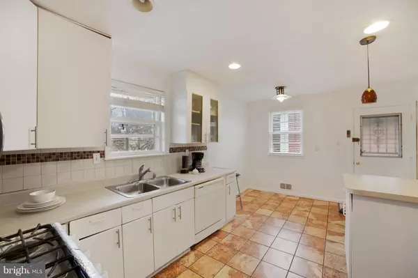 Silver Spring, MD 20901,10910 LOCKWOOD DR