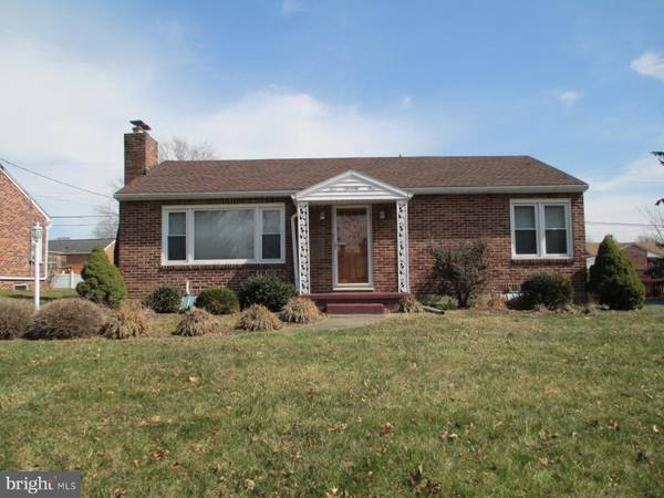 571 HARLAN ST S, York, PA 17402