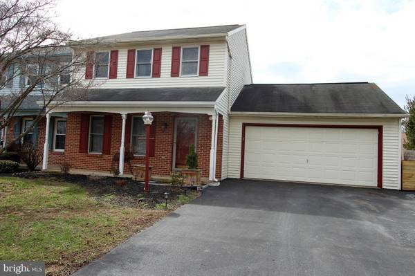 219 PLEASANT HILL DR, Lititz, PA 17543