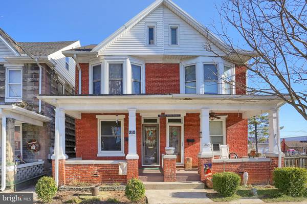 210 HERMAN AVE, Lemoyne, PA 17043