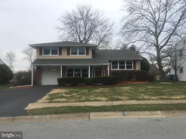 1245 IPSWICH DR, Wilmington, DE 19808