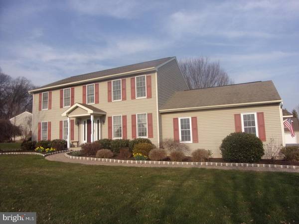 272 WOODCREST RD, West Grove, PA 19390