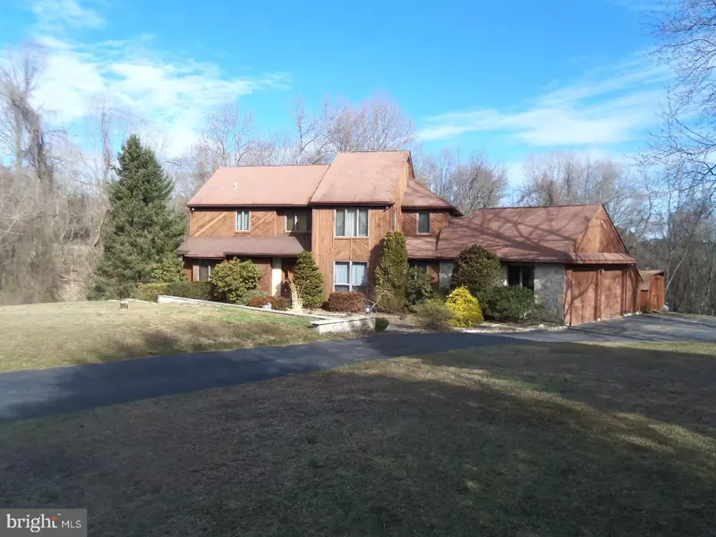 3 CANNON HILL DR, West Chester, PA 19382