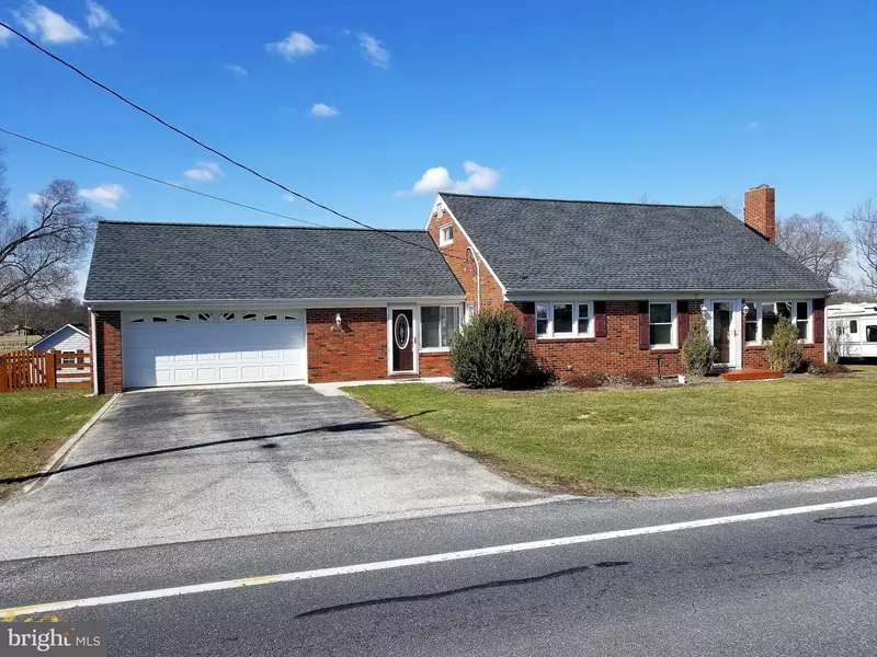 650 LITTLESTOWN RD, Littlestown, PA 17340