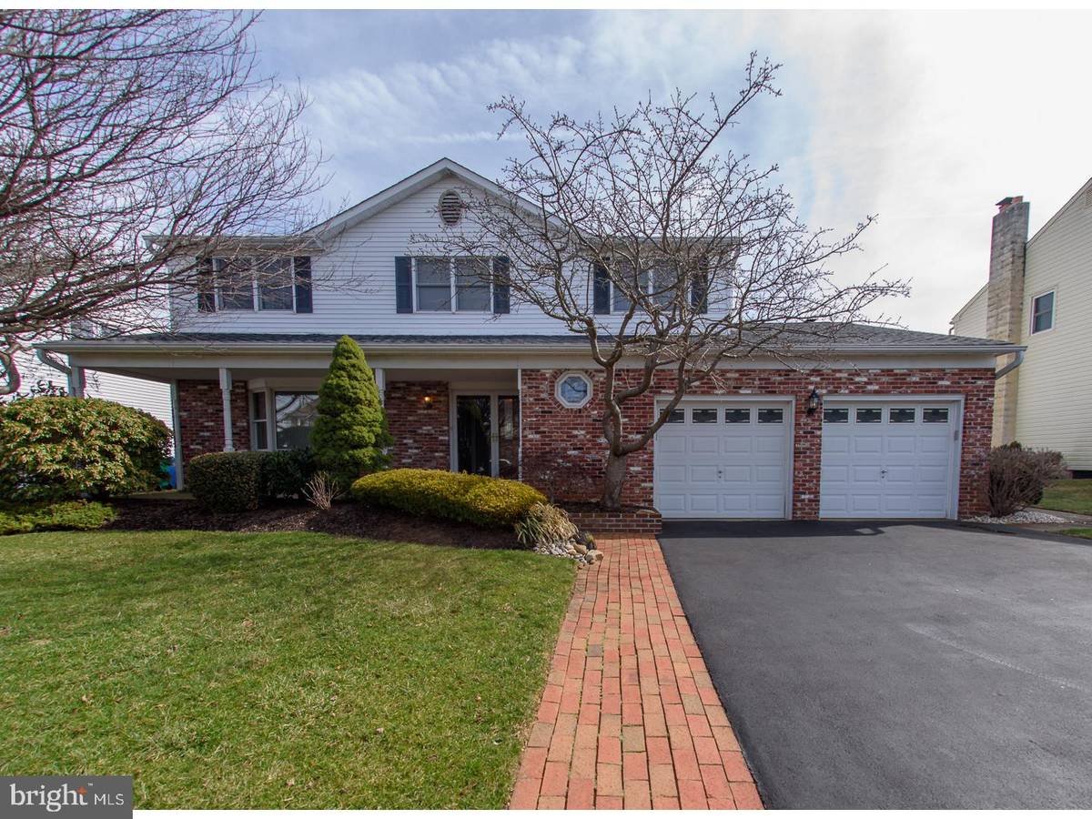 Fairless Hills, PA 19030,8 HEDGEROW DR