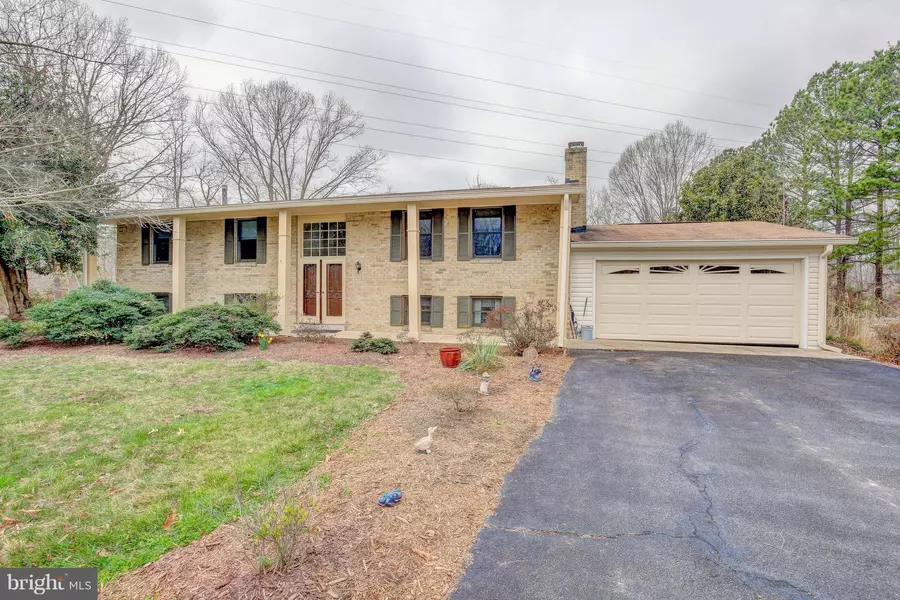 3210 BEN OAK DR, Huntingtown, MD 20639