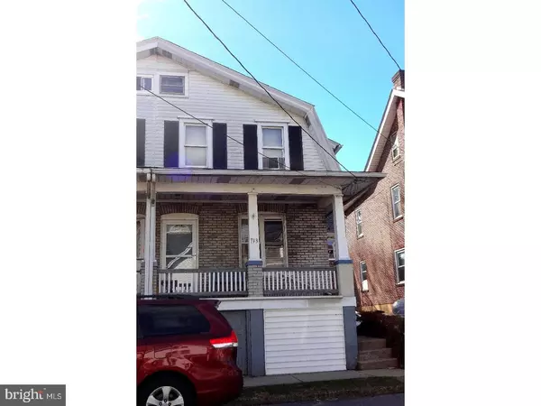 Bethlehem, PA 18018,713 MAPLE ST