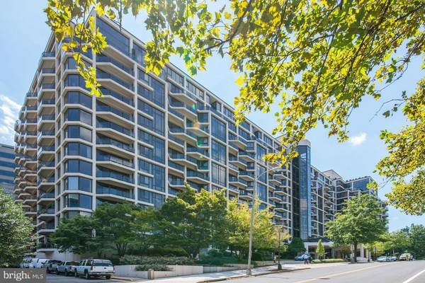 1530 KEY BLVD #1305, Arlington, VA 22209