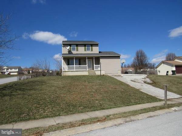 101 OVERVIEW CIR E, Red Lion, PA 17356