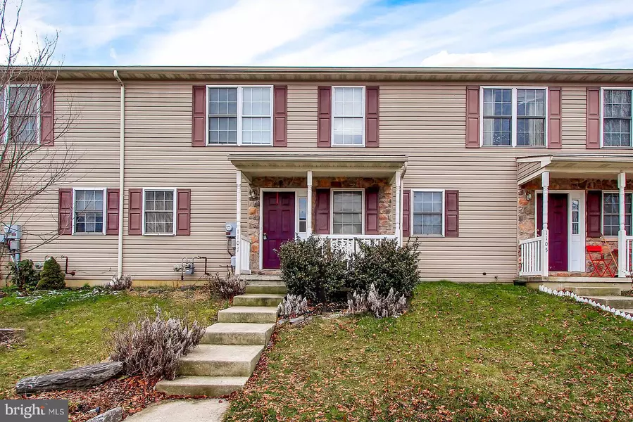 1107 STERLING PL, Lancaster Twp, PA 17603