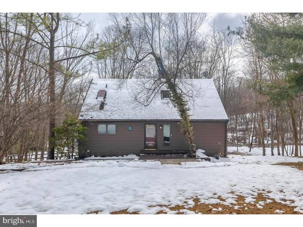 1589 WEISSTOWN RD, Boyertown, PA 19512