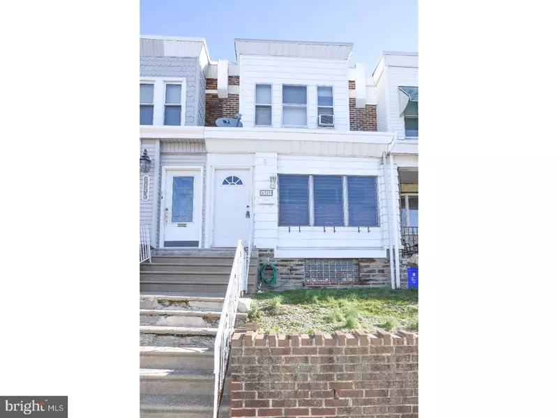 4327 DEVEREAUX ST, Philadelphia, PA 19135