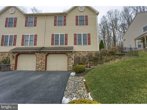 1512 HURON DR, Sinking Spring, PA 19608