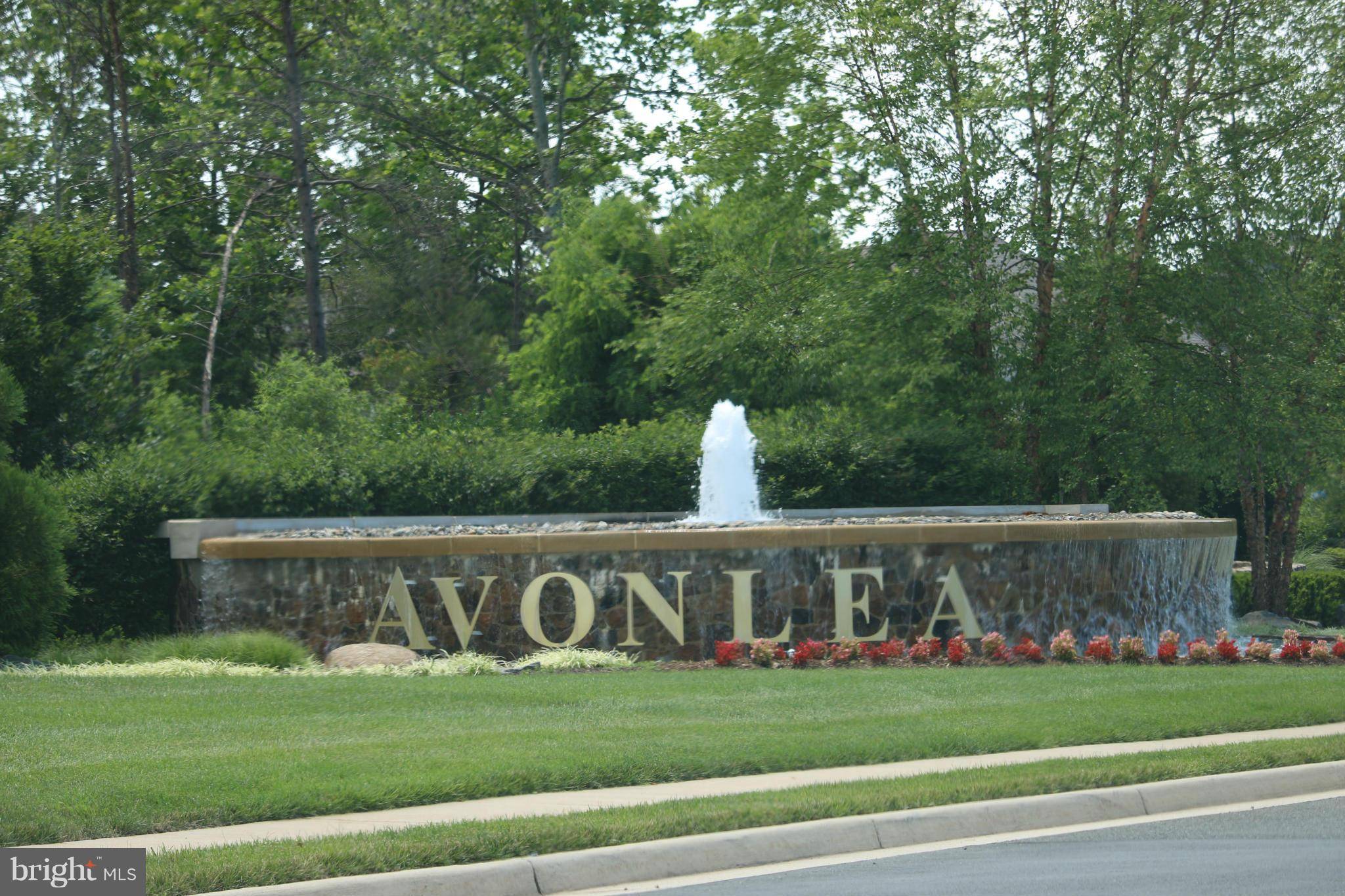 Chantilly, VA 20152,24952 ASHGARTEN DR