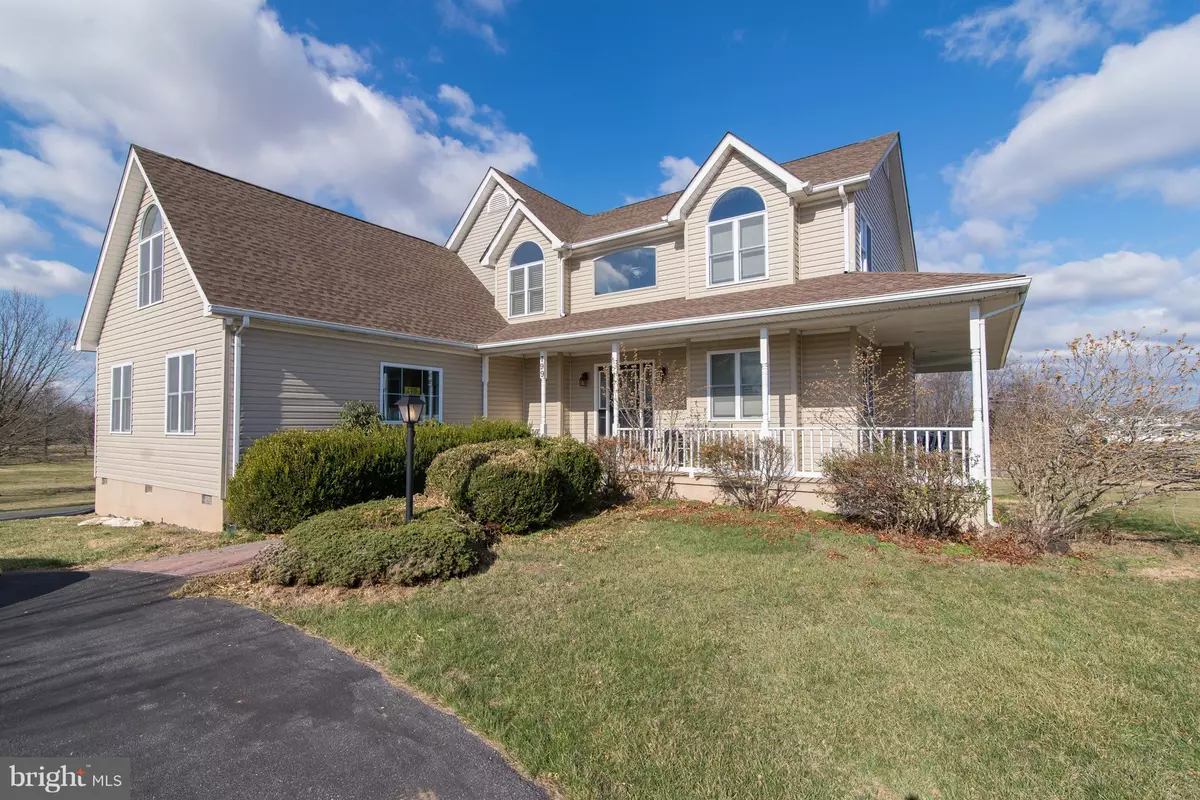 Charles Town, WV 25414,799 PEMBROKE WAY