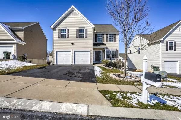 Lancaster, PA 17601,710 BRIDLE WREATH LN