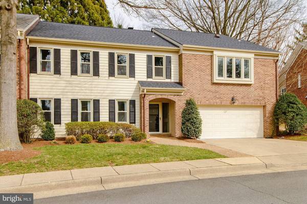 3909 RUST HILL PL, Fairfax, VA 22030