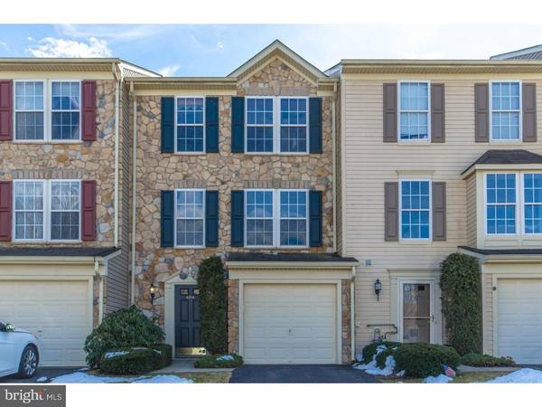 4058 HUCKLEBERRY DR, Center Valley, PA 18034