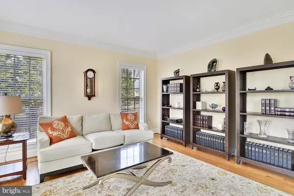 Centreville, VA 20120,5203 ROSALIE RIDGE DR