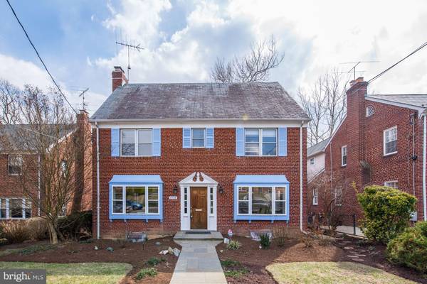 1534 ROXANNA RD NW, Washington, DC 20012