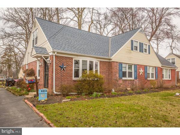 423 BRIGHTON TER, Holmes, PA 19043