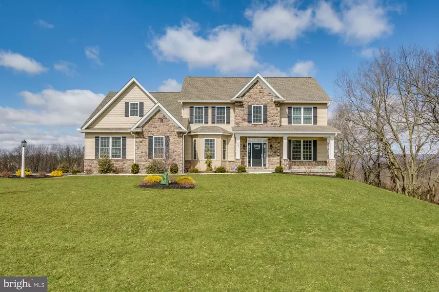 226 SKYLINE DR, Mechanicsburg, PA 17050