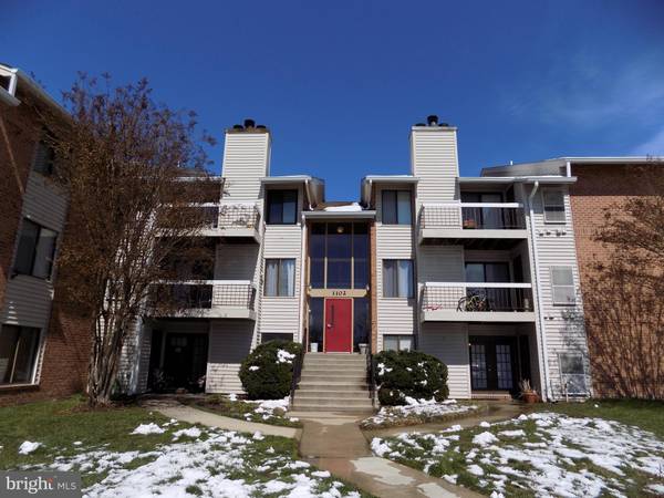 1102 CASTLE HARBOUR WAY #3B, Glen Burnie, MD 21060