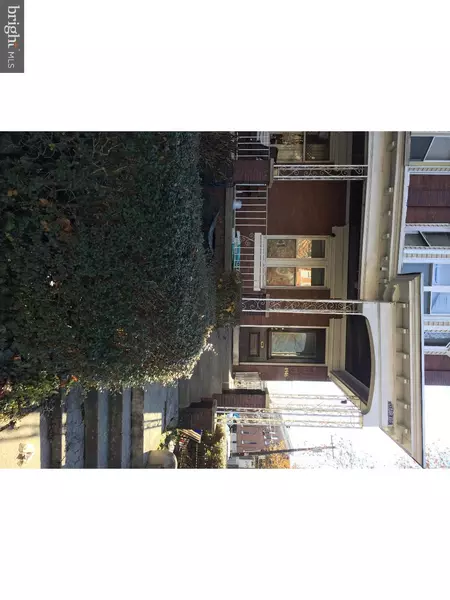 4946 CEDAR AVE, Philadelphia, PA 19143