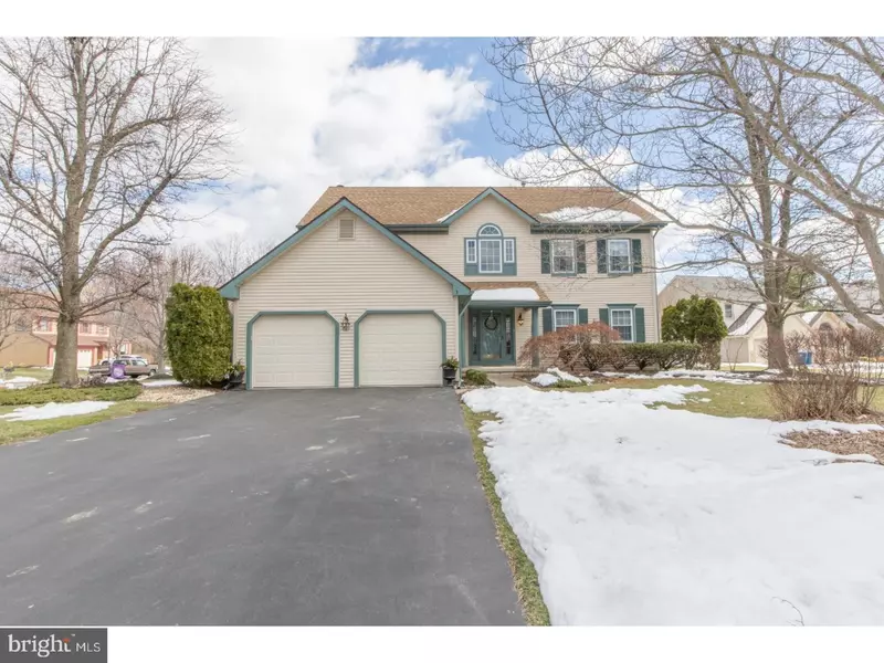 1 SHAMROCK CT, Newtown, PA 18940