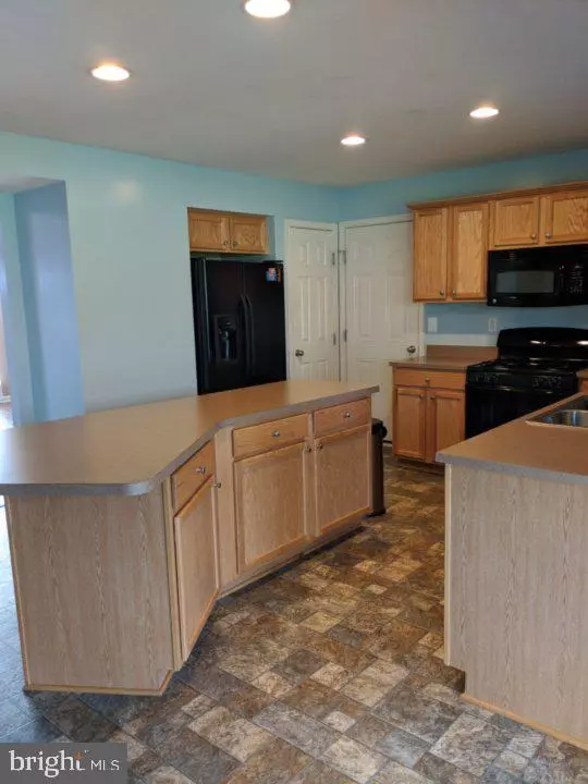 Hanover, PA 17331,2040 WATERFALL DR