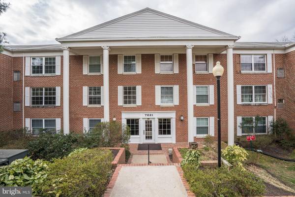 7621 TREMAYNE PL #302, Mclean, VA 22102