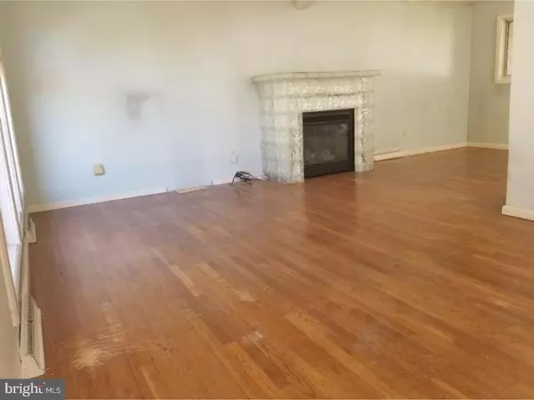 Pennsville, NJ 08070,33 BEACH AVE