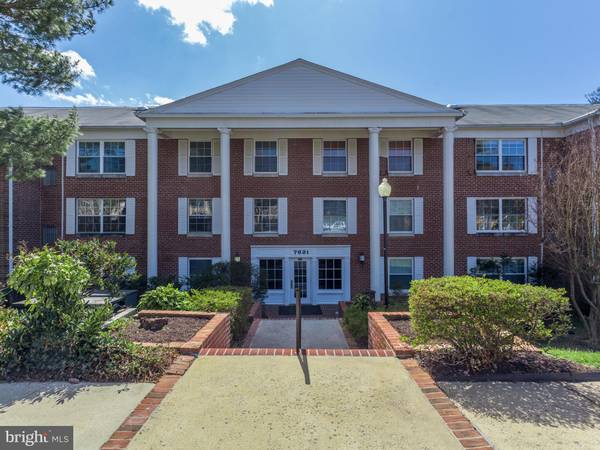 7621 TREMAYNE PL #212, Mclean, VA 22102