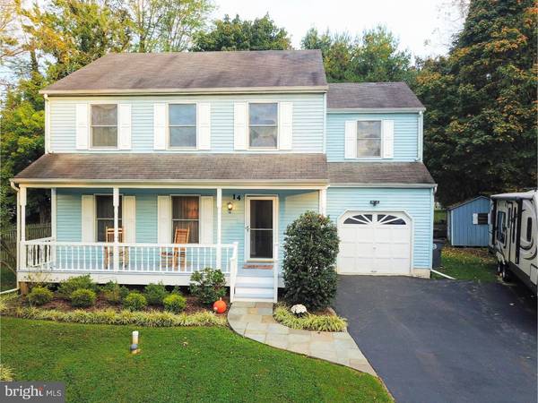 14 DUSTIN DR, Downingtown, PA 19335