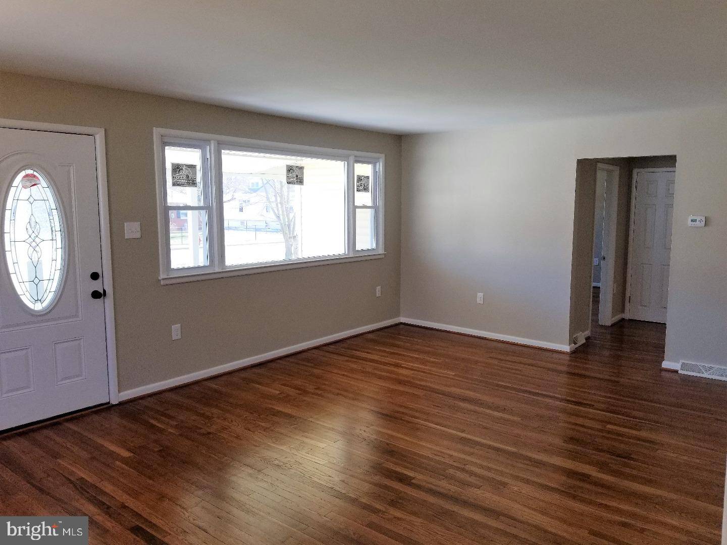 Maple Shade, NJ 08052,538 N FORKLANDING RD