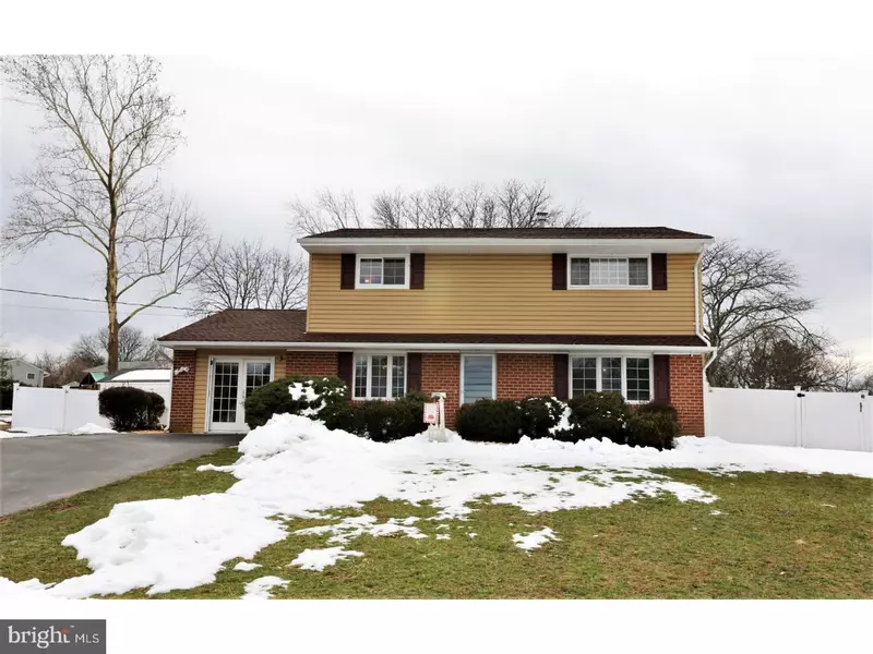 3 DARROW CT, Kendall Park, NJ 08824