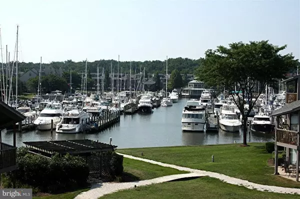 Annapolis, MD 21403,2016 QUAY VILLAGE CT #202