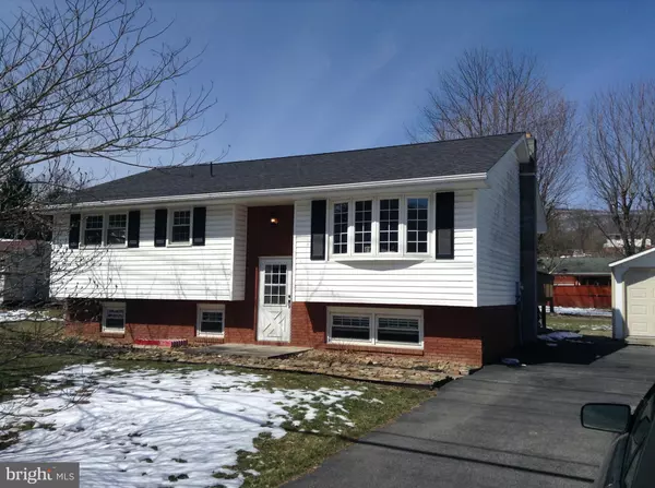 27 SENECA LN, Keyser, WV 26726