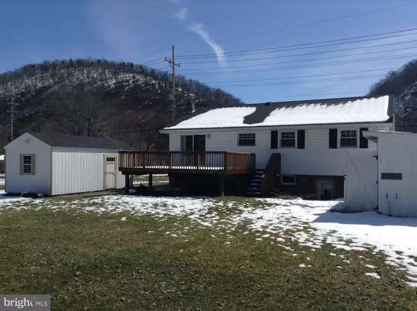 Keyser, WV 26726,27 SENECA LN