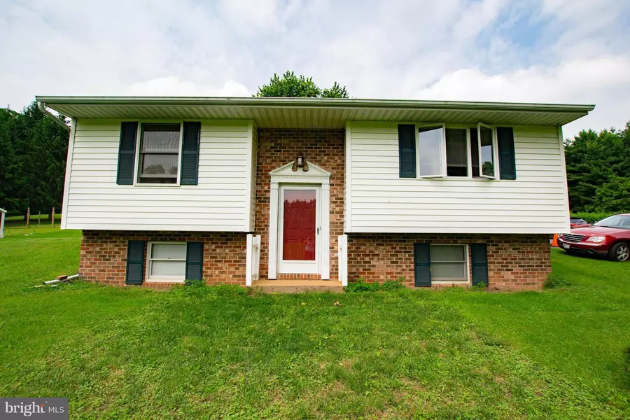 3225 FARM LN, Manchester, MD 21102